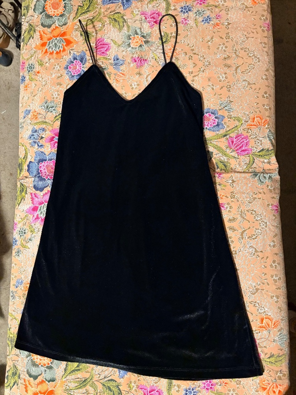 Tobi XS dipped back velvet mini dress black